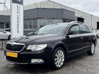 krockskadad bil auto Skoda Superb 1.8 TSI   PANO. Elegance 2011/3