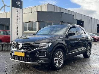 krockskadad bil auto Volkswagen T-Roc 2.0 TSI 4Motion 140 kw Sport AUTOMAAT 2018/3