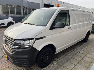 krockskadad bil bedrijf Volkswagen Transporter 2.0 TDI L2H1 28 2021/11