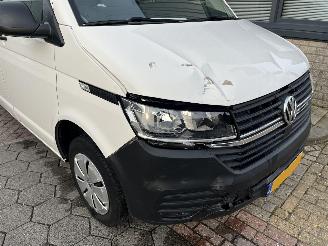 Volkswagen Transporter 2.0 TDI L2H1 28 picture 11