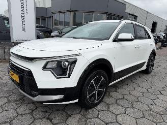 skadebil auto Kia Niro 1.6 GDi Hybrid DynamicLine 2023/7