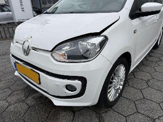Volkswagen Up! 1.0 high up! BlueMotion picture 4