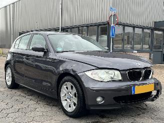 damaged passenger cars BMW 1-serie 118i High Executive 2005/4