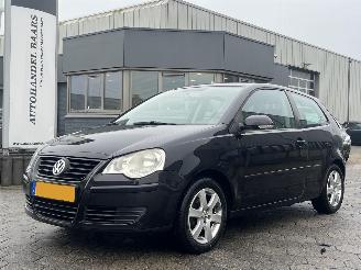 krockskadad bil auto Volkswagen Polo 1.4 TDI Comfortline 2008/3