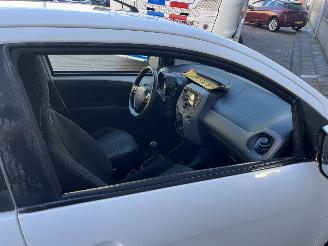 Peugeot 108 1.0 e-VTi Active picture 10