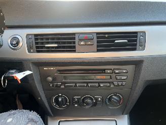 BMW 3-serie 318i picture 15