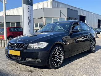 krockskadad bil auto BMW 3-serie 318i 2006/6
