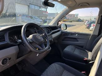 Volkswagen Transporter 2.0 TDI L2H3 28 picture 13