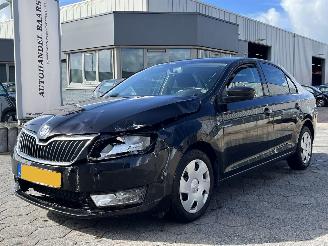Voiture accidenté Skoda Rapid 1.2 TSI Greentech Elegance Businessline 2014/1