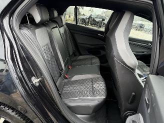 Volkswagen Golf 1.5 eTSI R-Line picture 13