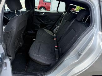 Ford Focus 1.0 EcoBoost Hybrid ST Line X picture 11