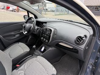 Renault Captur 0.9 TCe Expression picture 17