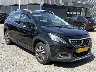 Peugeot 2008 1.2 PureTech Allure picture 4