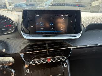 Peugeot 208 1.2 PureTech Allure picture 16