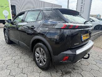 Peugeot 2008 1.2 PureTech Active Pack picture 7