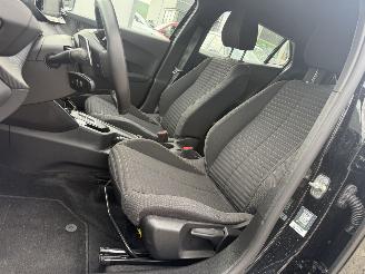 Peugeot 2008 1.2 PureTech Active Pack picture 11