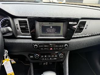 Kia Niro 1.6 GDi PHEV DynamicLine picture 19