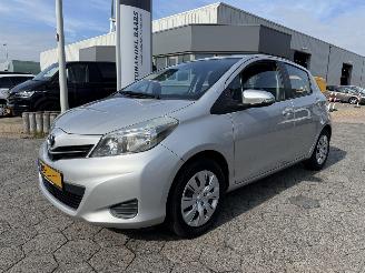 Coche accidentado Toyota Yaris 1.0 VVT-i Aspiration 2013/1