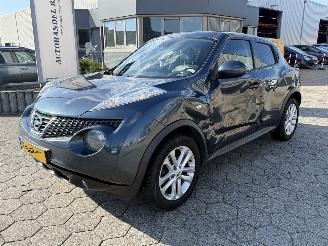 uszkodzony samochody osobowe Nissan Juke 1.6 Urban Premium 2013/1