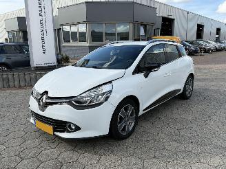 damaged passenger cars Renault Clio Estate 0.9 TCe Night&Day 2014/6