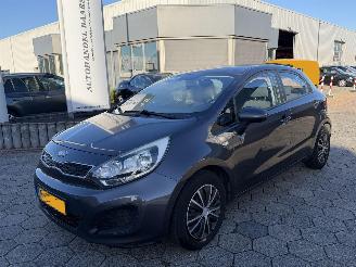 škoda osobní automobily Kia Rio 1.2 CVVT Comfort Pack 2013/7