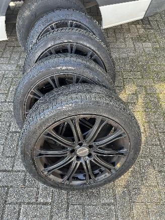 skadebil bedrijf Opel Vivaro Borbet set sportwielen 2019/1