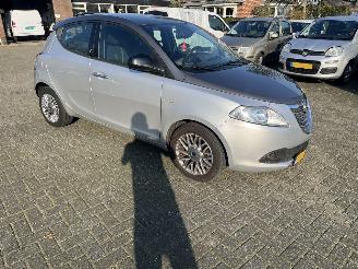 Avarii autoturisme Lancia Ypsilon 0.9 twin air silver line. 2014/8