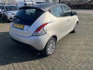 Lancia Ypsilon 0.9 twin air silver line. picture 4