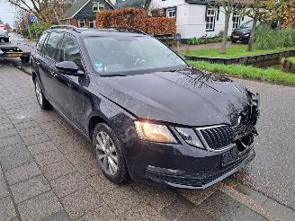 Skoda Octavia 1.4 tsi automaat picture 1