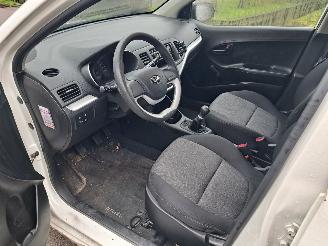 Kia Picanto 1.0 cvvt econemy line picture 3