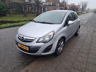 Schadeauto Opel Corsa 1.4i 2014/7