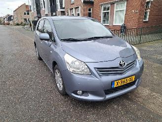 krockskadad bil auto Toyota Verso 1.8 vvti aspiratoin 2013/4