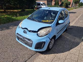 Schadeauto Citroën C1 1.0i collection 2013/5