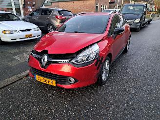 Unfallwagen Renault Clio 0.9 tce limited 2016/5