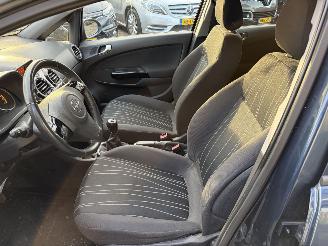 Opel Corsa 1.4-16V \'111\'Edition AIRCO NIEUWE APK picture 9