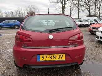 Alfa Romeo 147 1.6 T.Spark Distinctive AIRCO LEDER picture 5