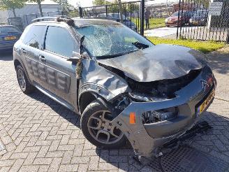 disassembly passenger cars Citroën C4 cactus 1.2 PureTech 82 12_V (0PHMZ) 2015/3