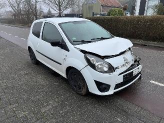 Vrakbiler auto Renault Twingo 1.2-16V 2011/6