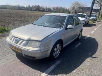 Volkswagen Bora 2.0 picture 2