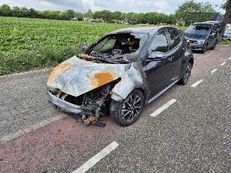 Toyota Yaris 1.5 12V Hybrid picture 2