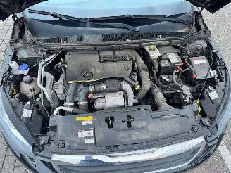 Peugeot 308 1.6 BleuHDi picture 6