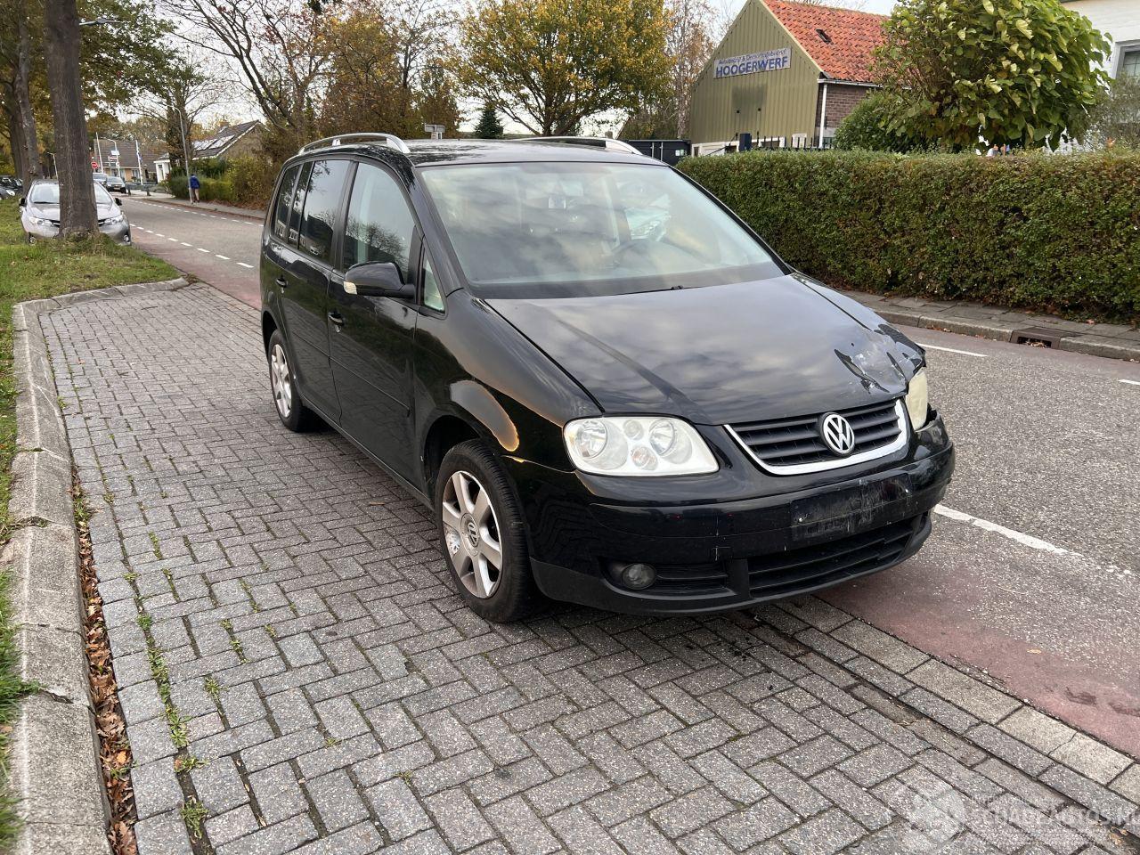 Volkswagen Touran 2.0 FSi