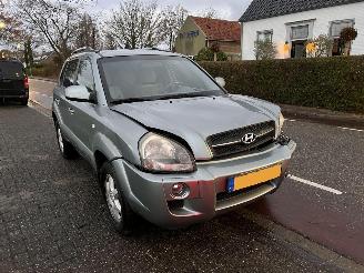Hyundai Tucson 2.0-16V CVVT 4x2 picture 2