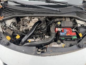 Renault Clio 1.2-16V TCe 100 picture 6