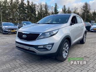 demontáž osobní automobily Kia Sportage Sportage (SL), Terreinwagen, 2010 / 2016 1.6 GDI 16V 4x2 2015/5