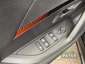 Peugeot 2008 2008 (UD/UK/UR/US/UX), MPV, 2019 e-2008 50 kWh picture 11