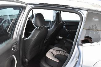 Peugeot 2008 1.2 Pure tech allure picture 15