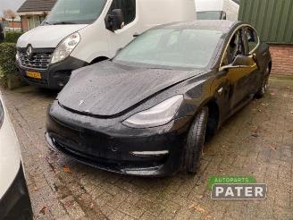 demontáž osobní automobily Tesla Model 3 Model 3, Sedan, 2017 EV AWD 2019/12
