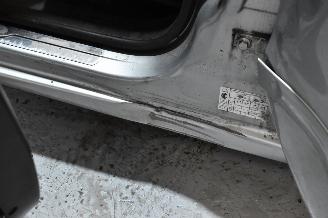 Ford Galaxy 2.3-16V Ghia picture 12