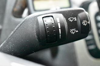 Ford Galaxy 2.3-16V Ghia picture 28